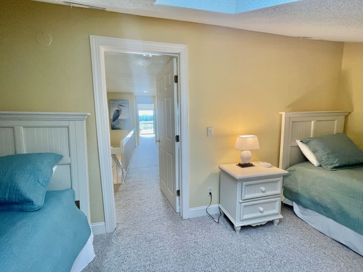 3rd Floor Double Twin Room (Half Room)