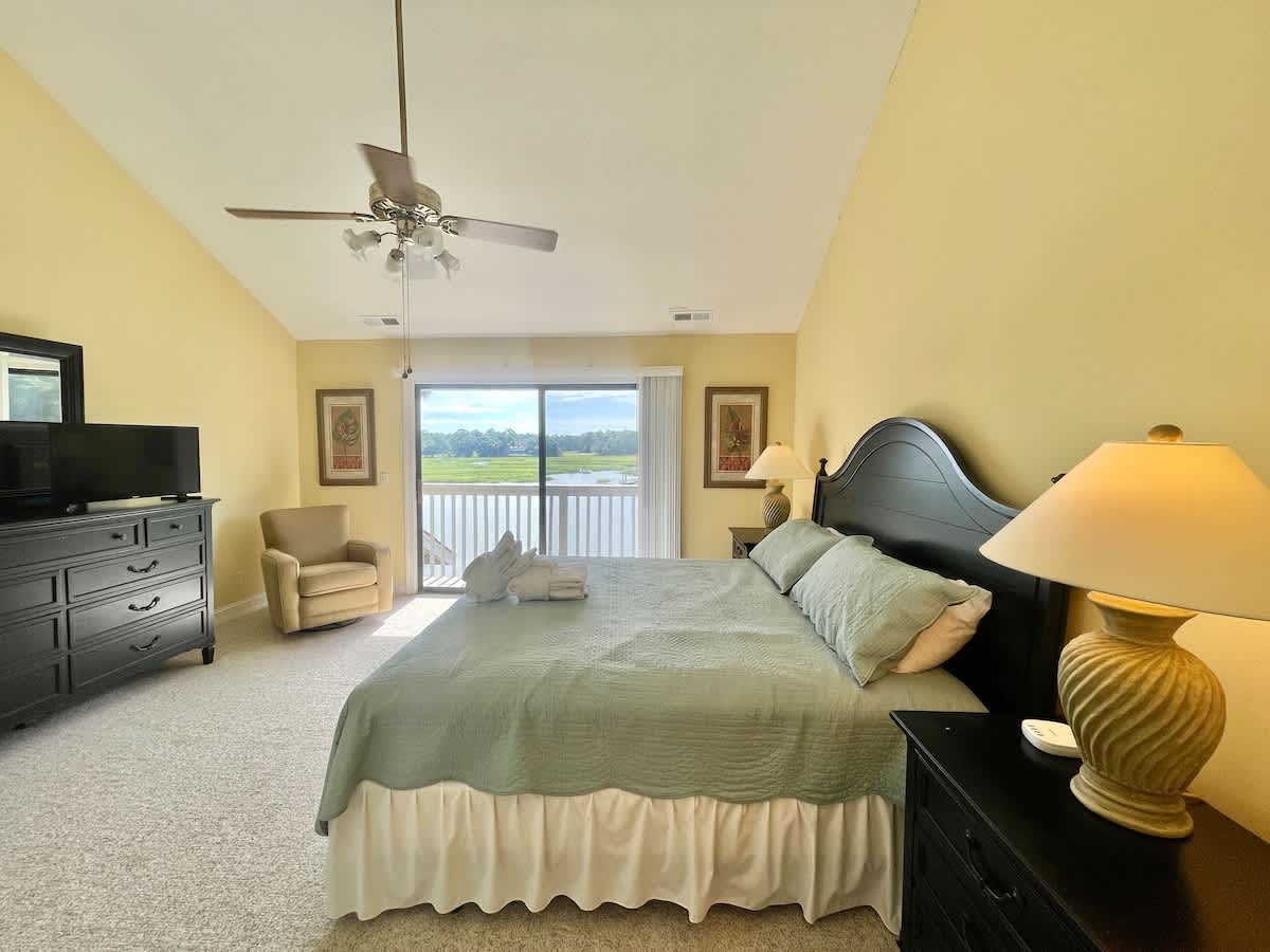 3rd Floor King Suite