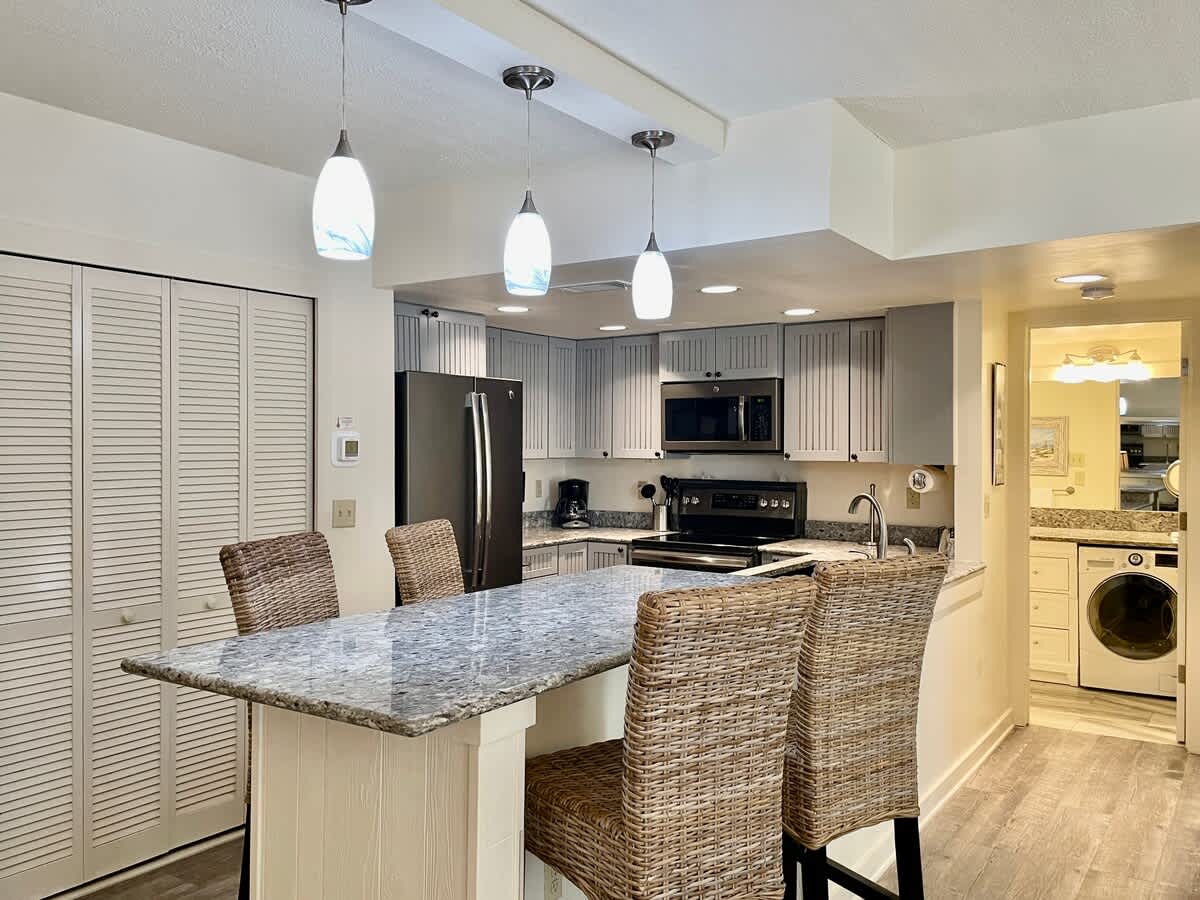 1653 Bluff Villas 9