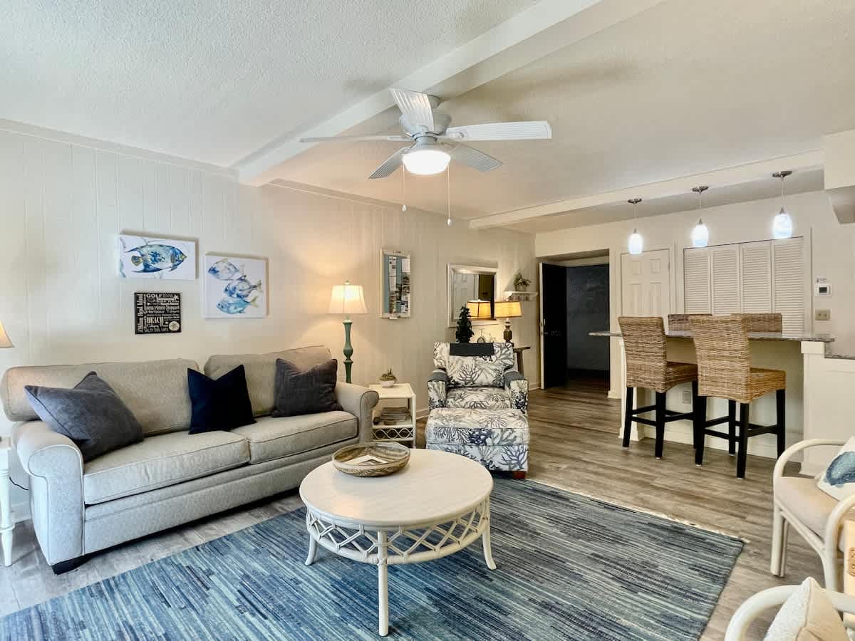 1653 Bluff Villas 3