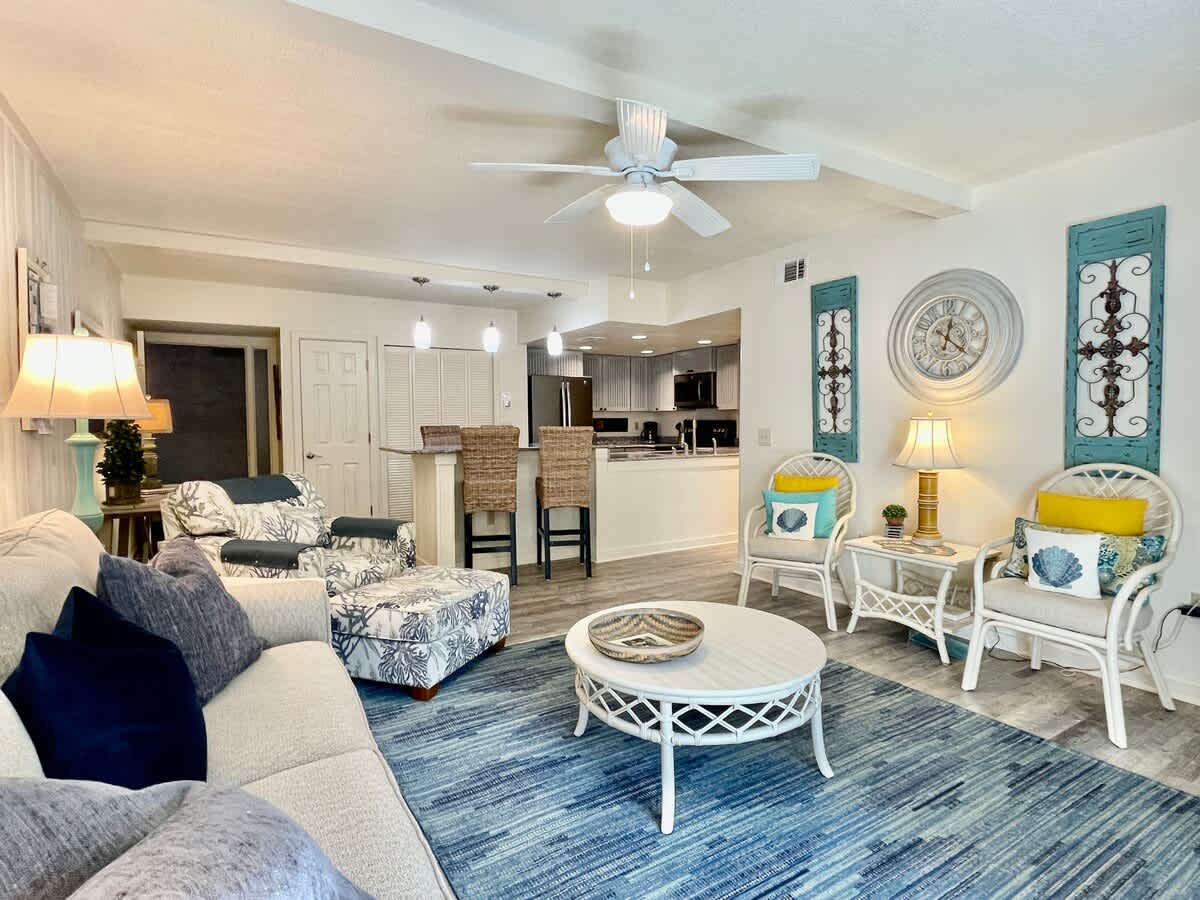 1653 Bluff Villas 2