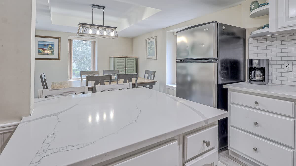 Breakfast Bar in Kitchen