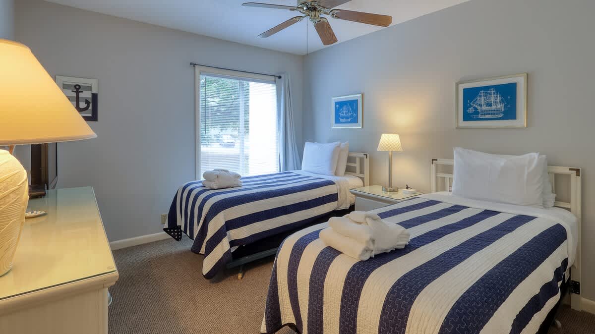 Downstairs Double Twin Room