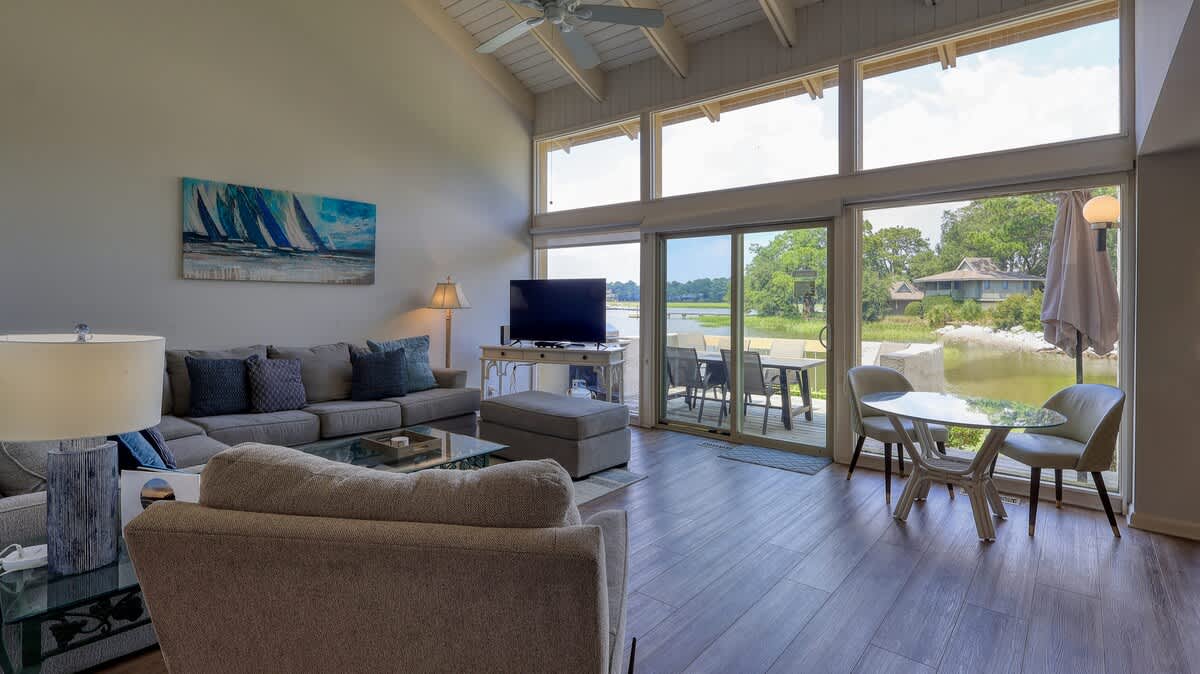 Living Area with Deck and Access to Private Dock