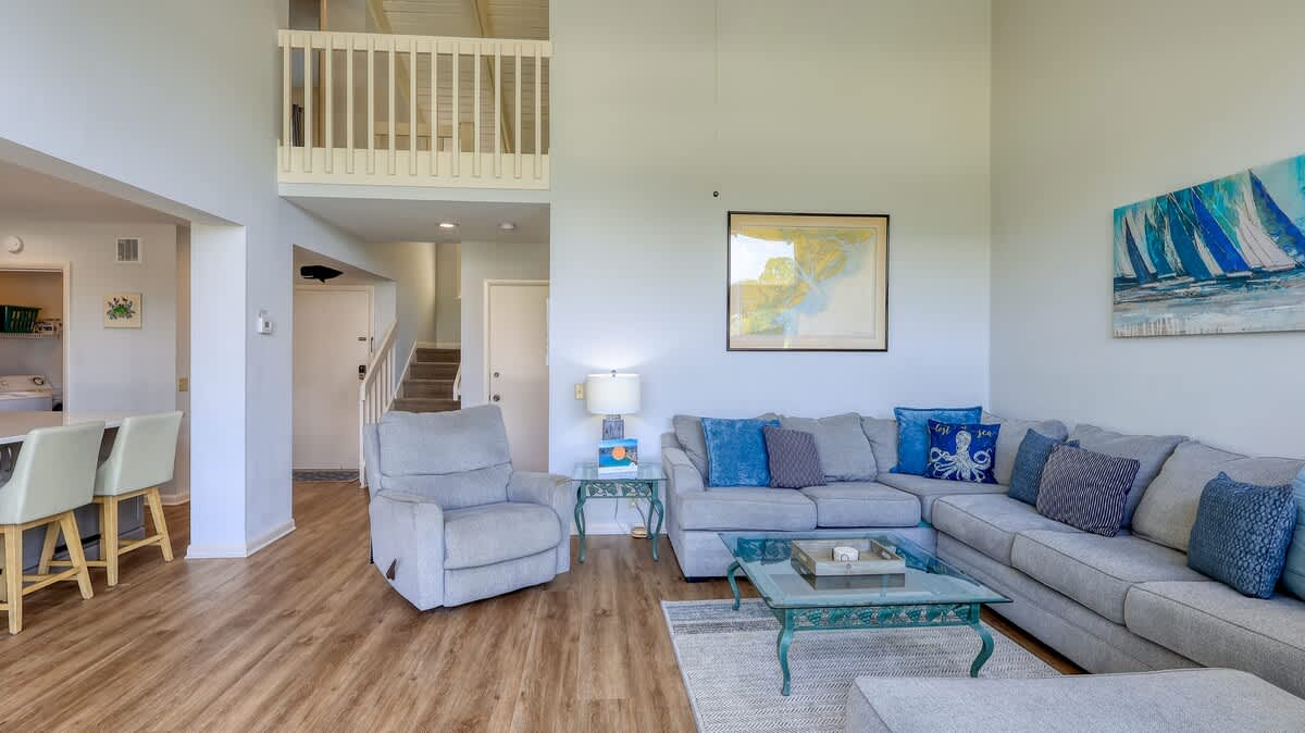 Living Area with Deck and Access to Private Dock
