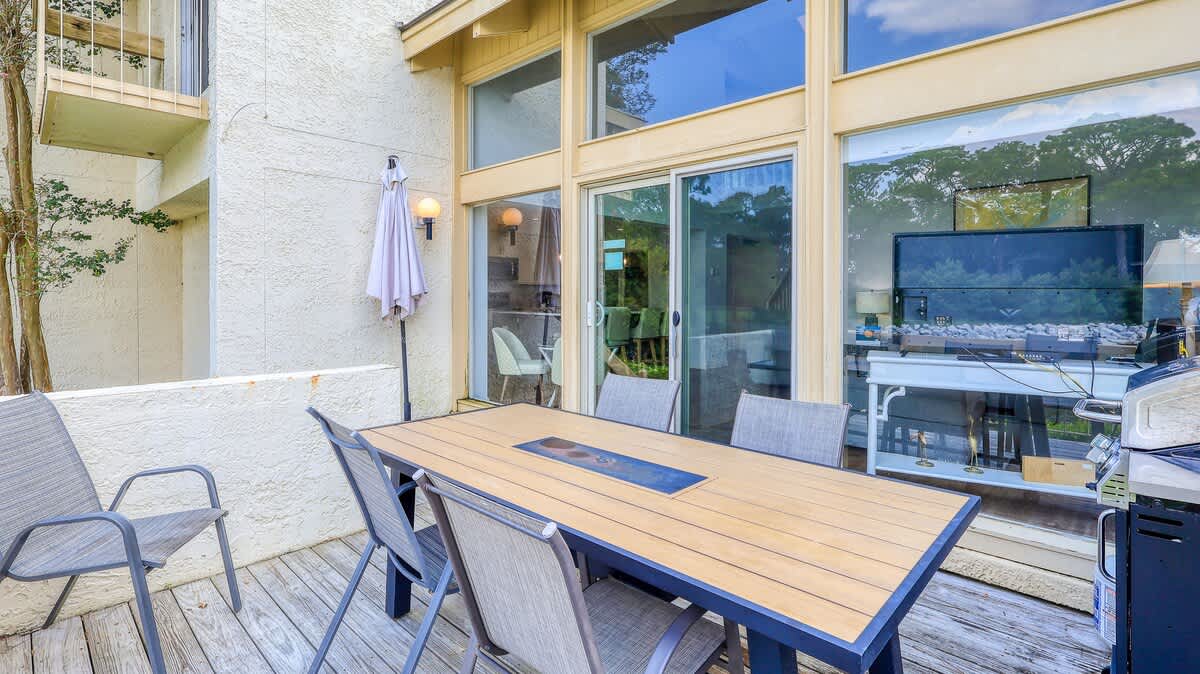 Deck and Access to Private Dock