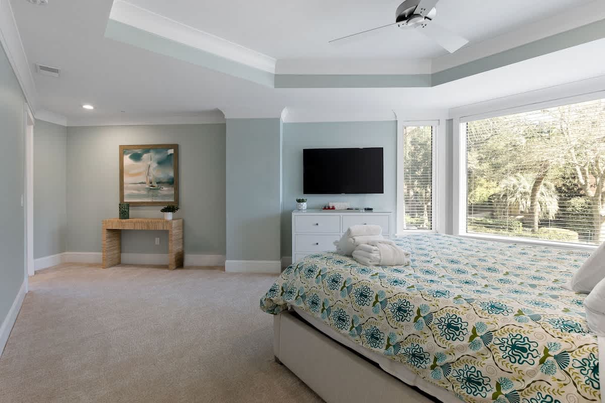 2nd Primary Suite (Left Side of Villa)