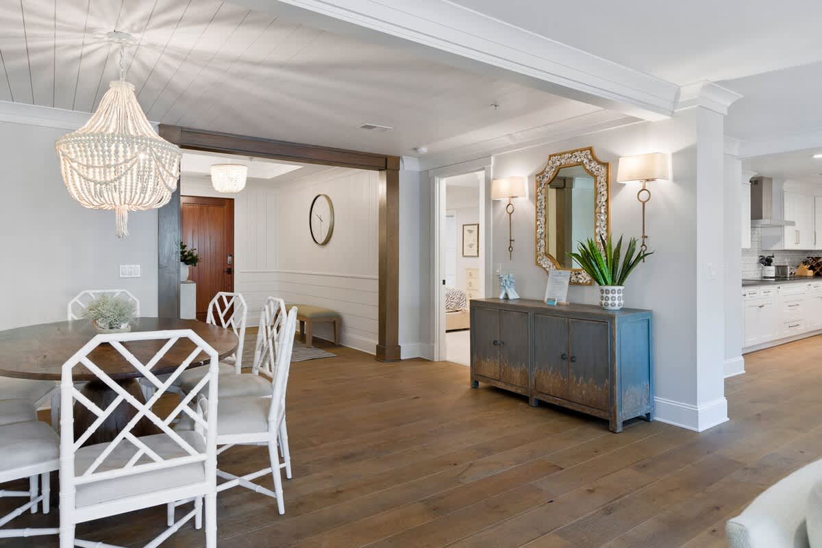 Dining Area and 1st King Suite at Entrance