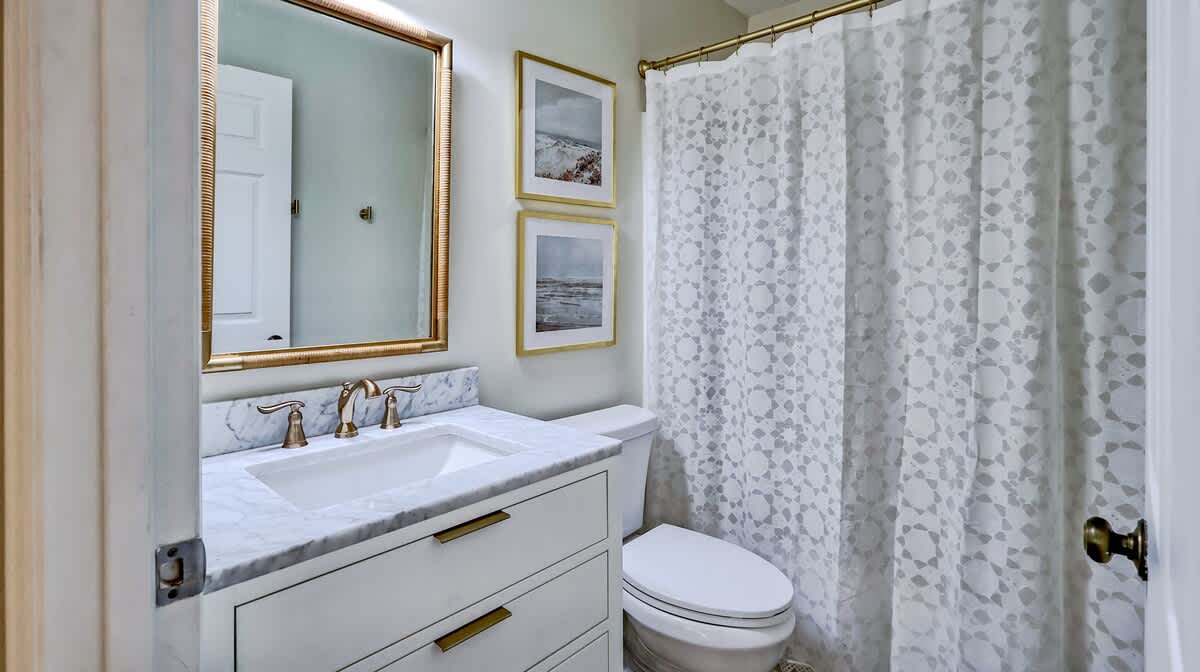 Primary Suite Bathroom