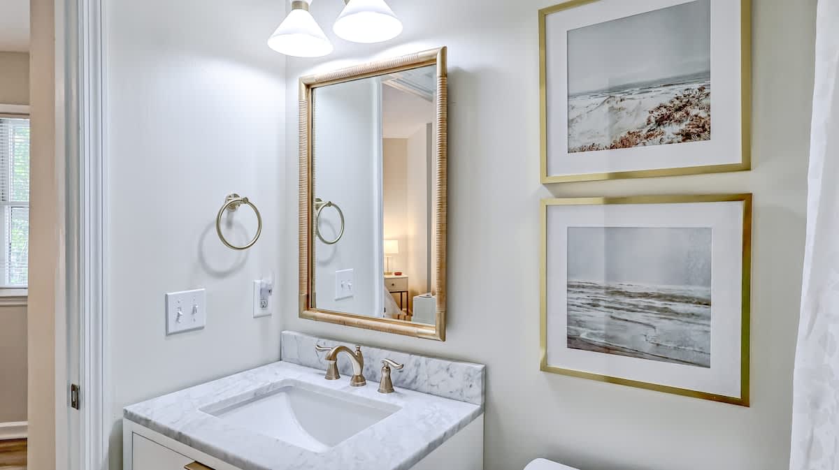 Primary Suite Bathroom