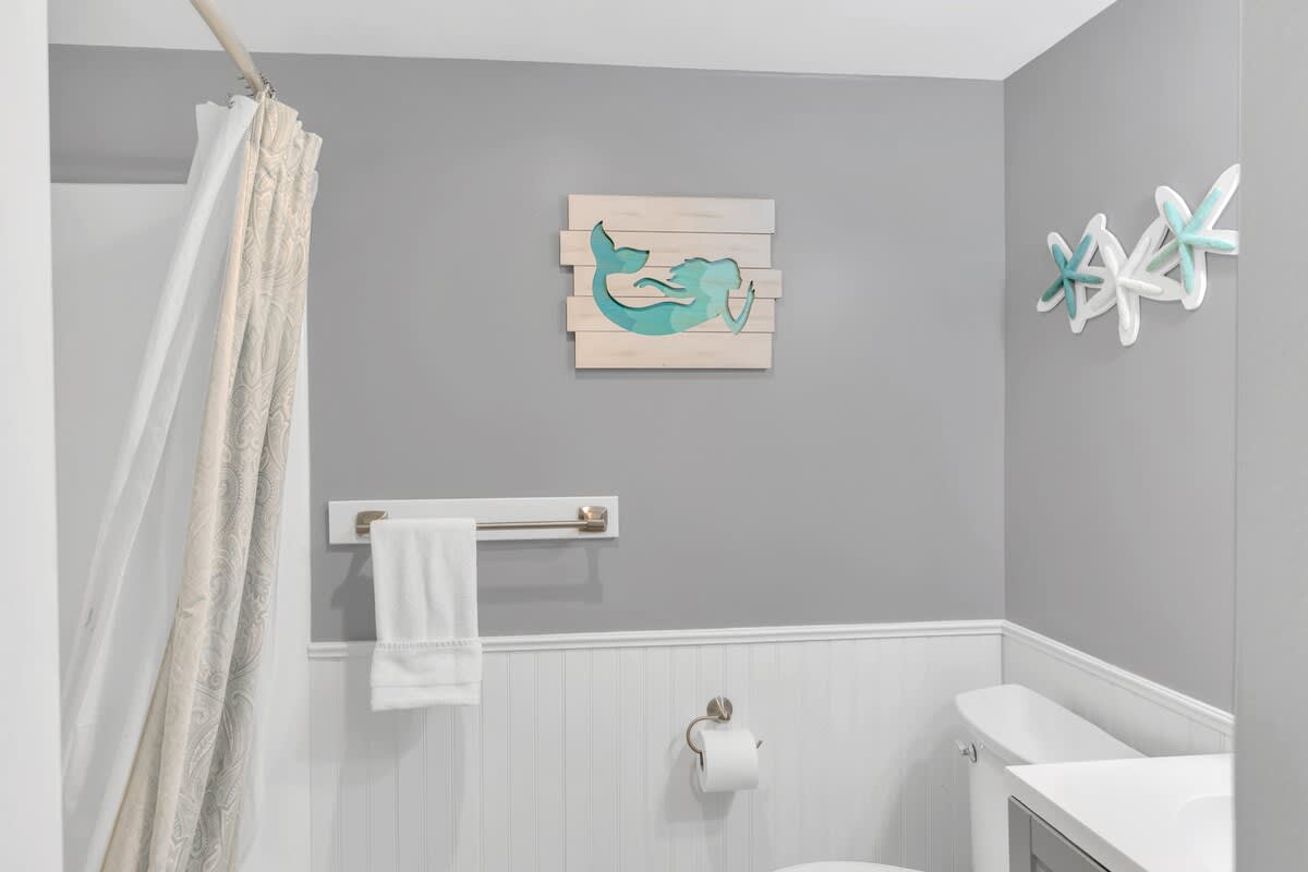 Guest Bathroom