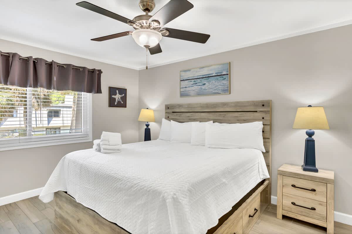 Primary Suite with King Bed and En-Suite Bathroom