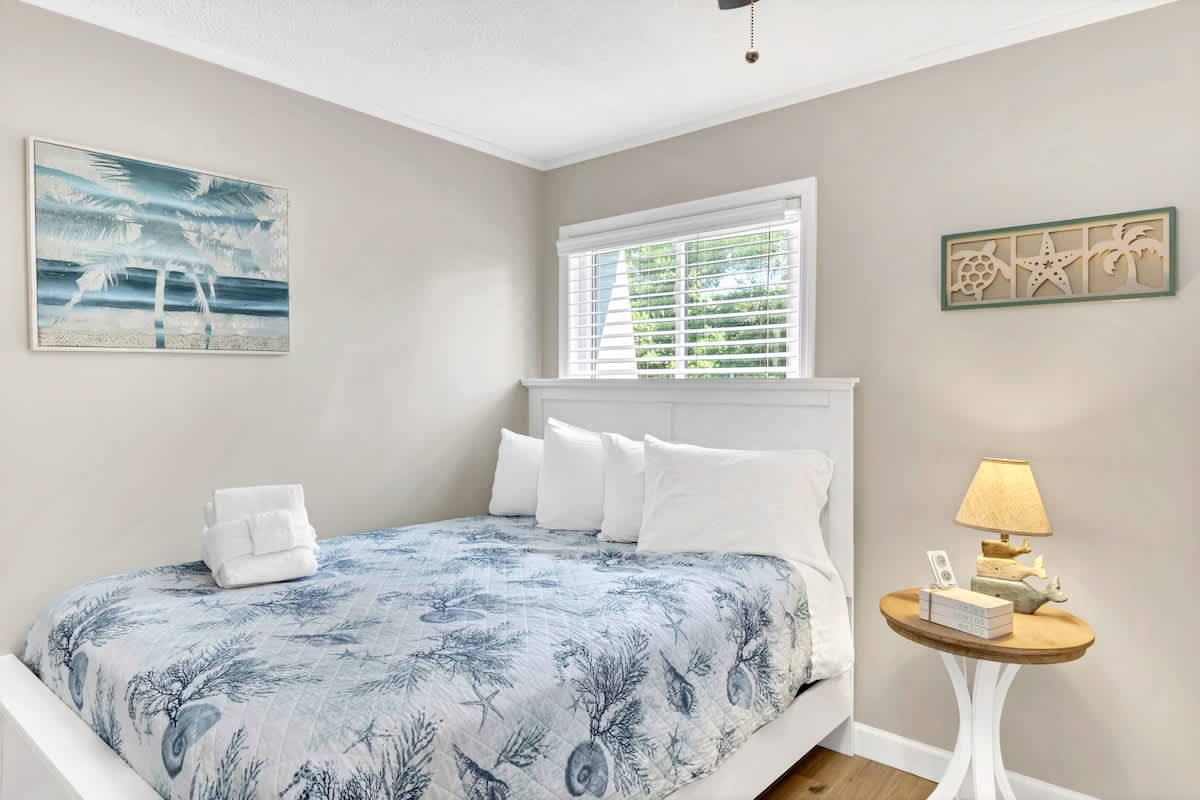 Guest Bedroom with Queen Beds