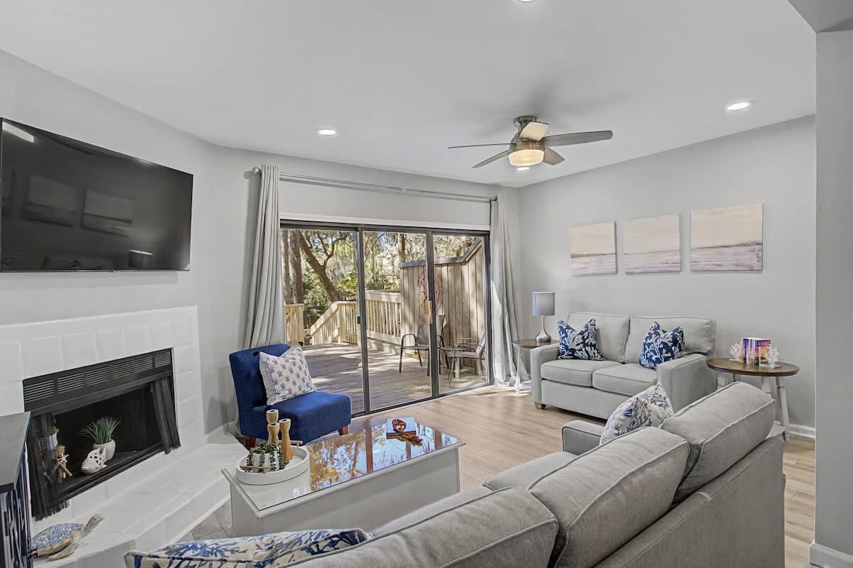 203 Beachwalk