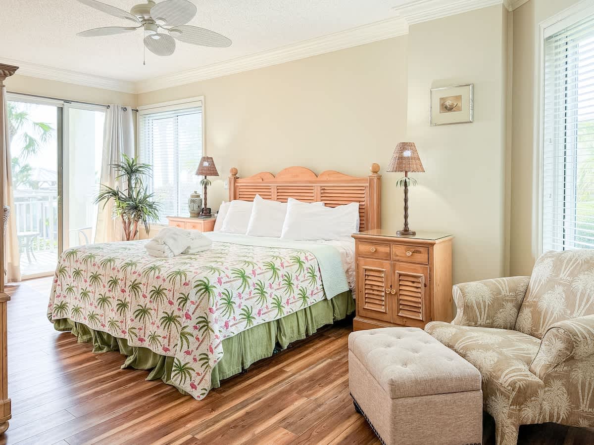 Guest King Suite