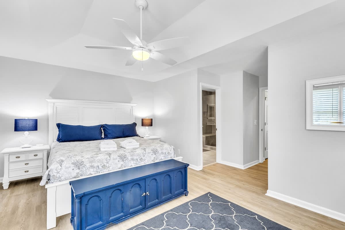 Primary Bedroom with King Bed and En-Suite Bathroom