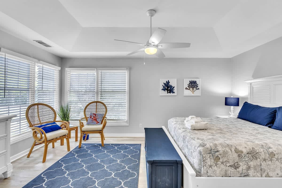 Primary Bedroom with King Bed and En-Suite Bathroom