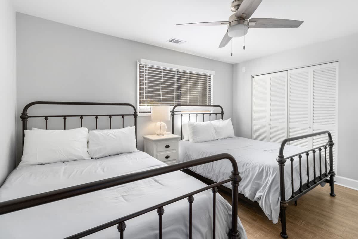 Double Queen Room