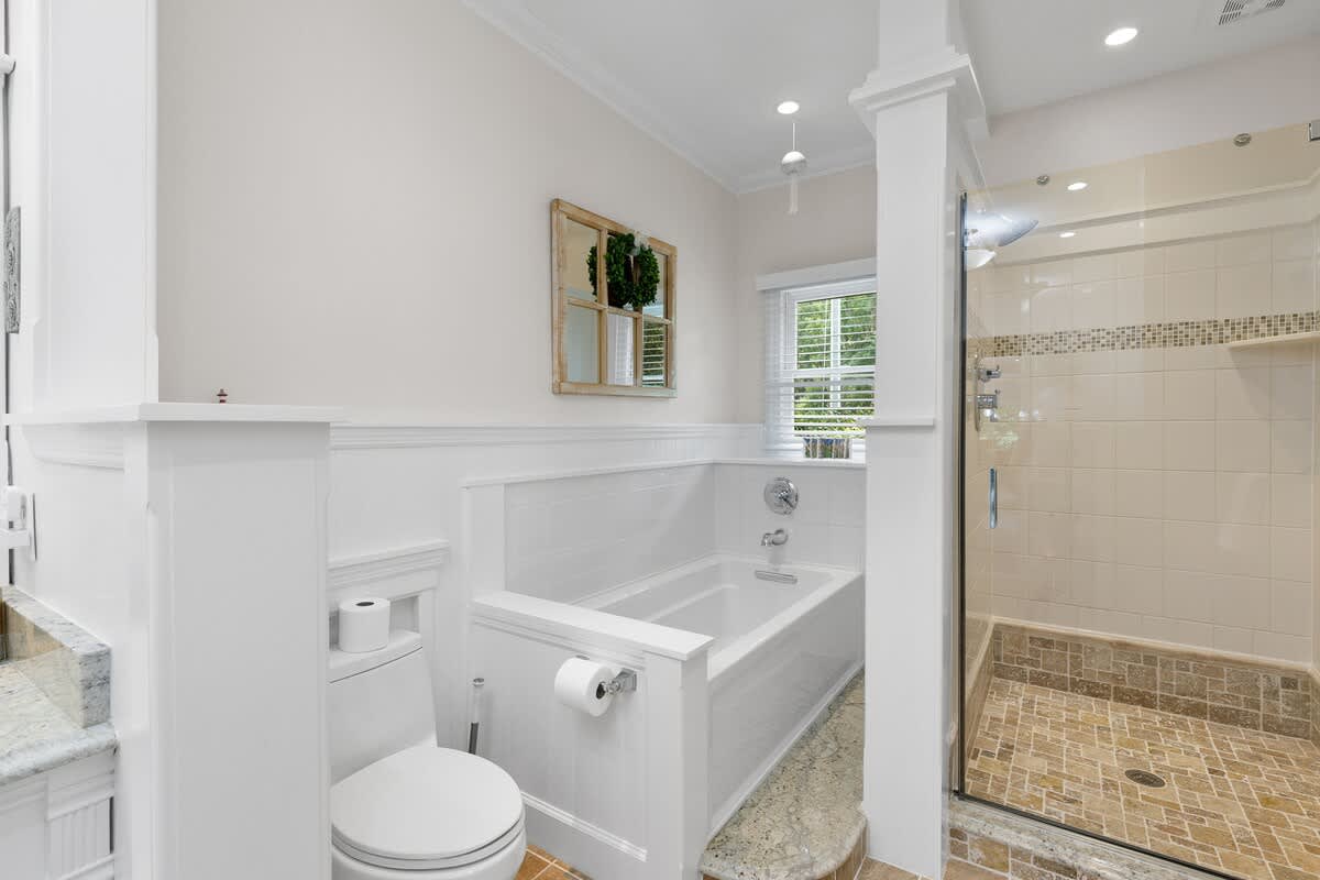 Primary Suite Bathroom