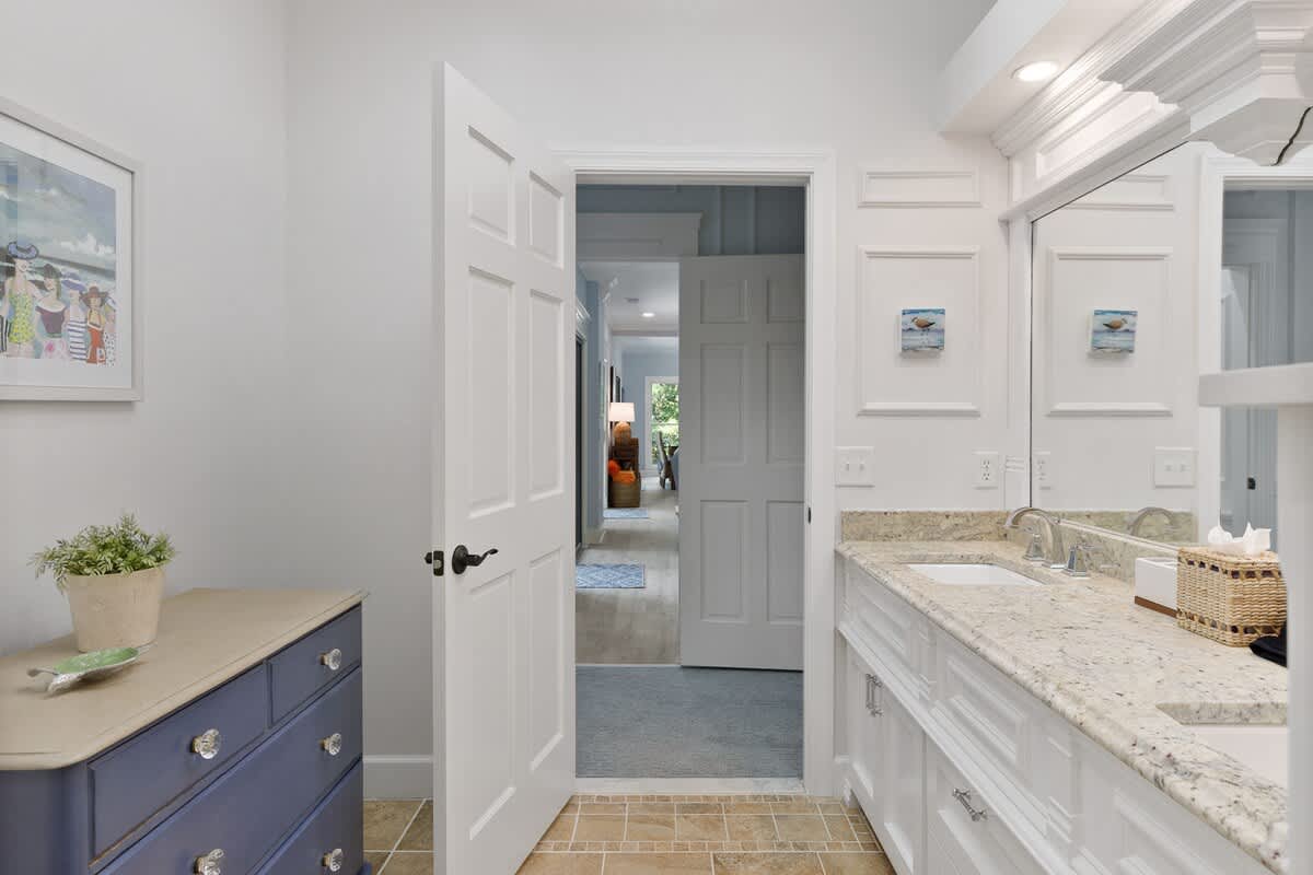 Primary Suite Bathroom