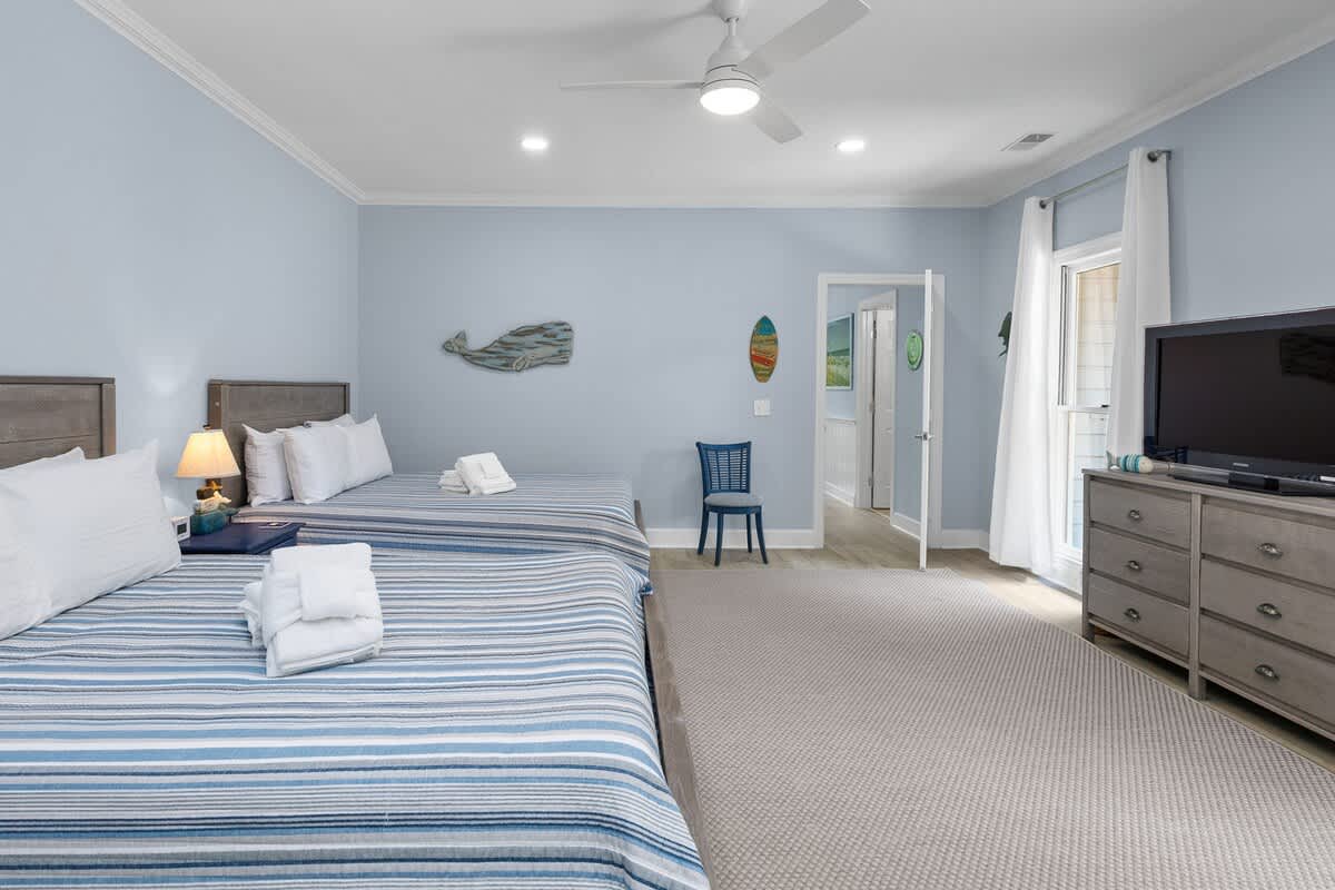 Double Queen Room at Entrance