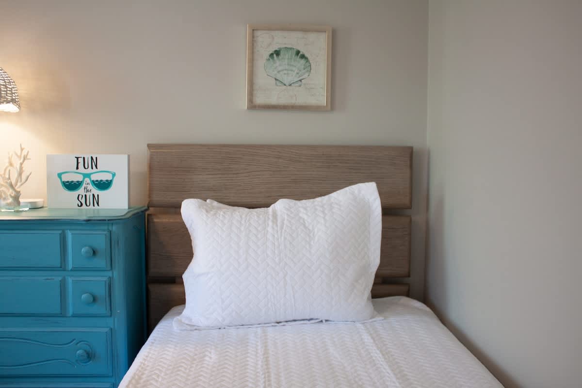 Twin Bedroom