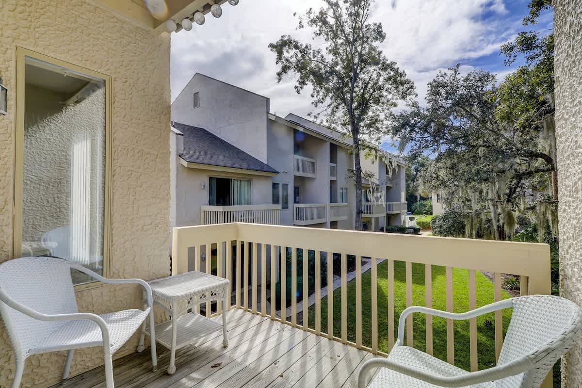 21 Beach Arbor