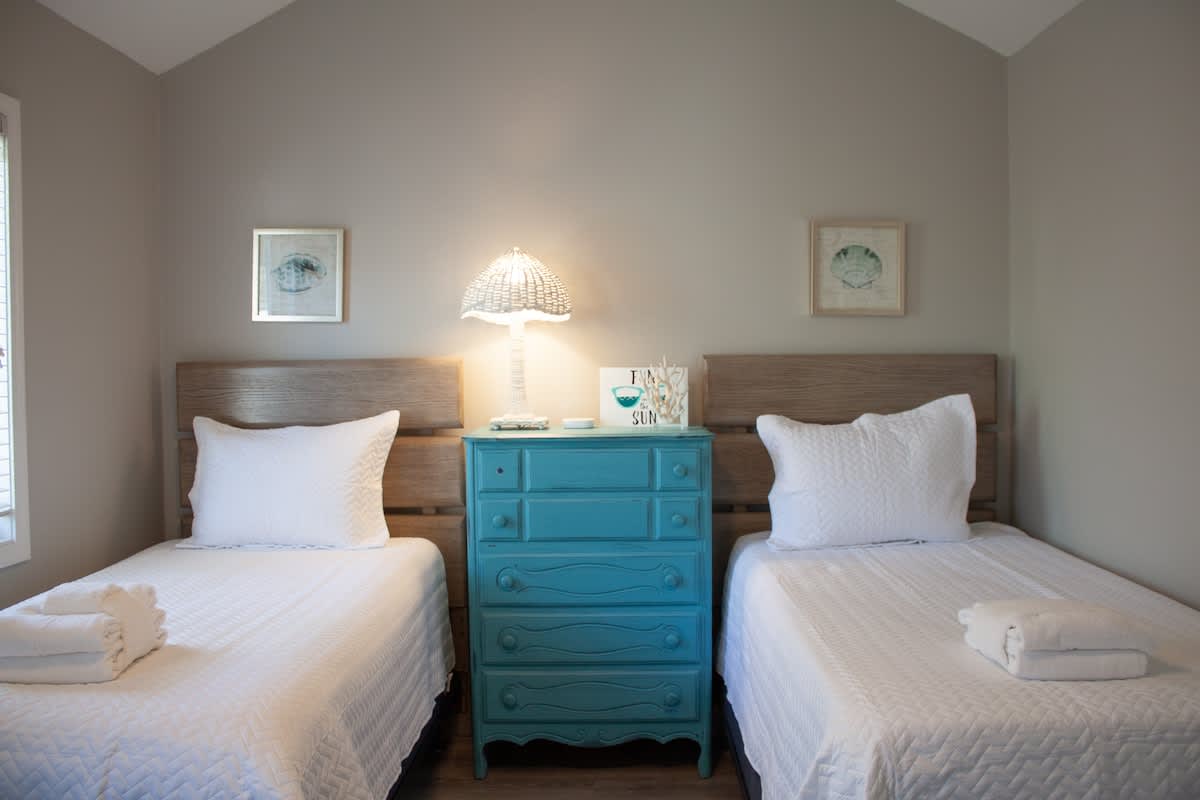 Twin Bedroom