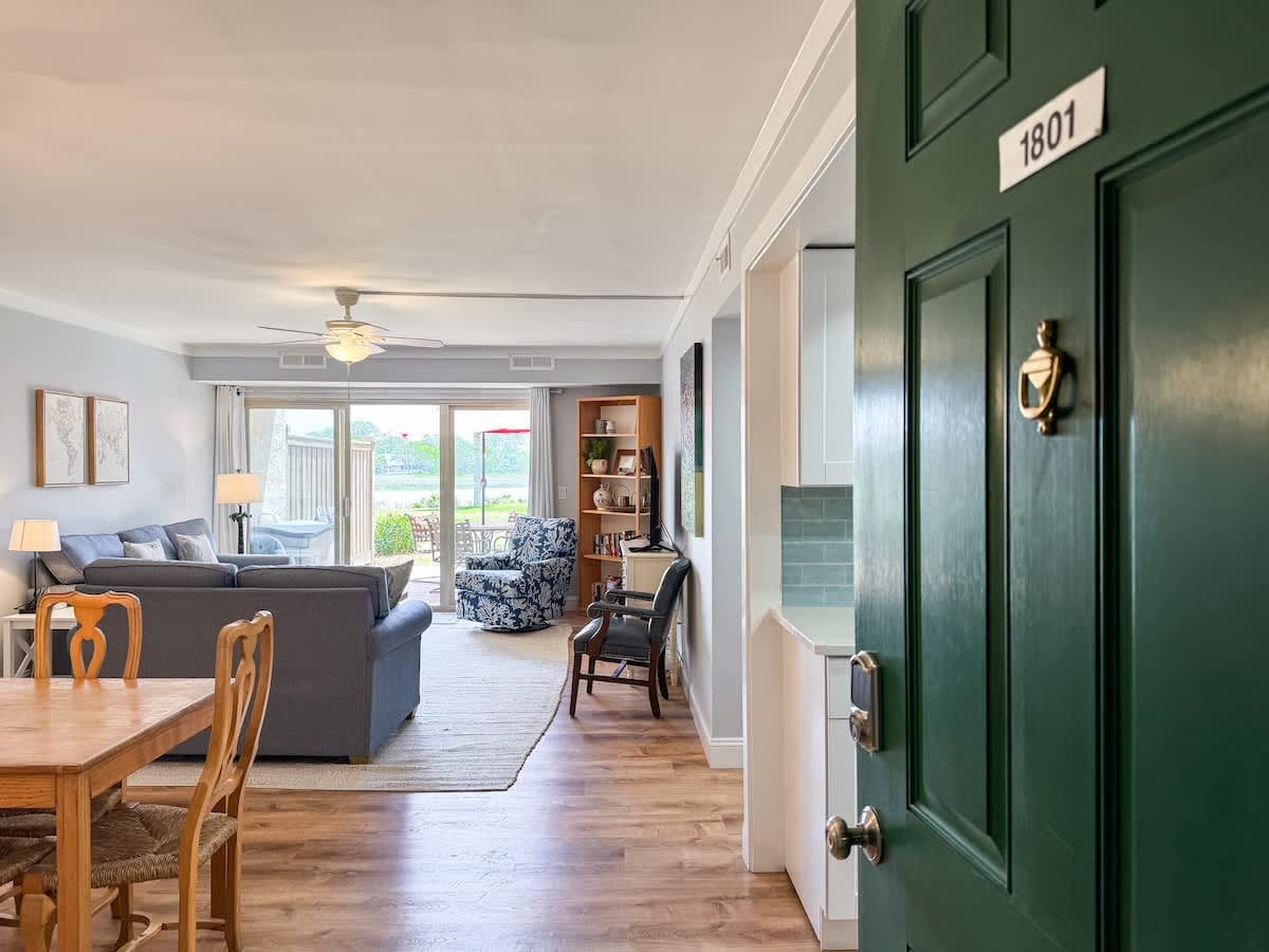 Welcome to 1801 Bluff Villas