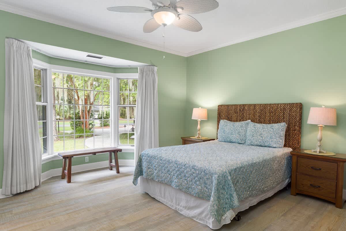 Queen Bedroom with Bay Window