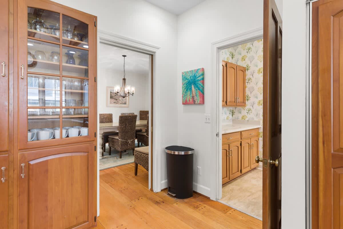 To Dining Area or Laundry from Kitchen