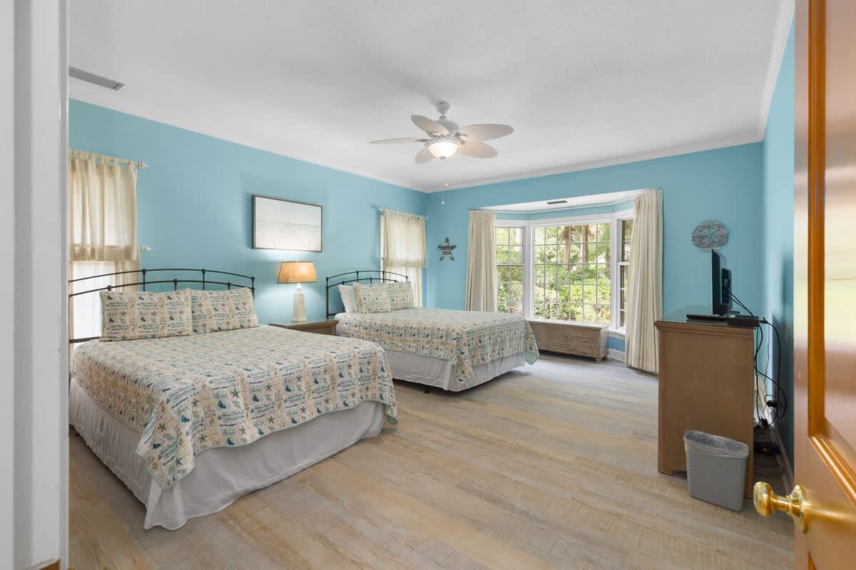 Double Queen Bedroom
