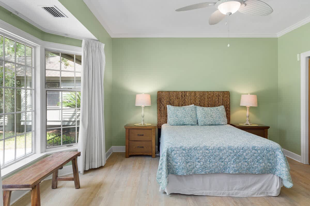 Queen Bedroom with Bay Window