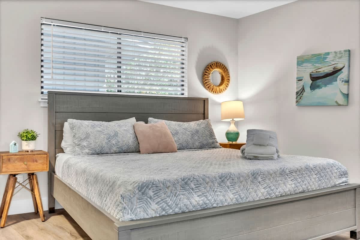 Upstairs King Suite with Daybed