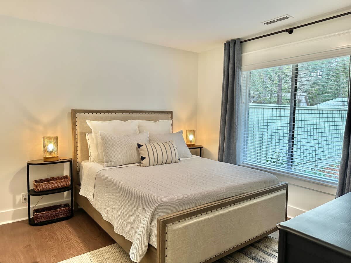 Guest Queen Room