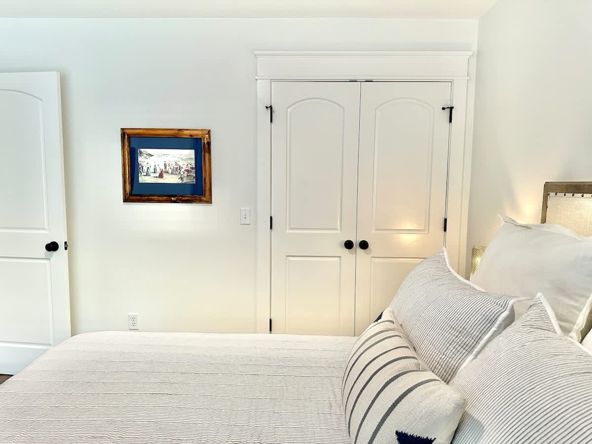 Guest Queen Room