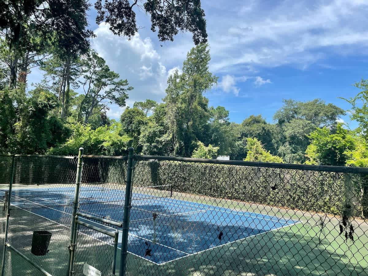 Greenwood Forest Community Tennis Courts