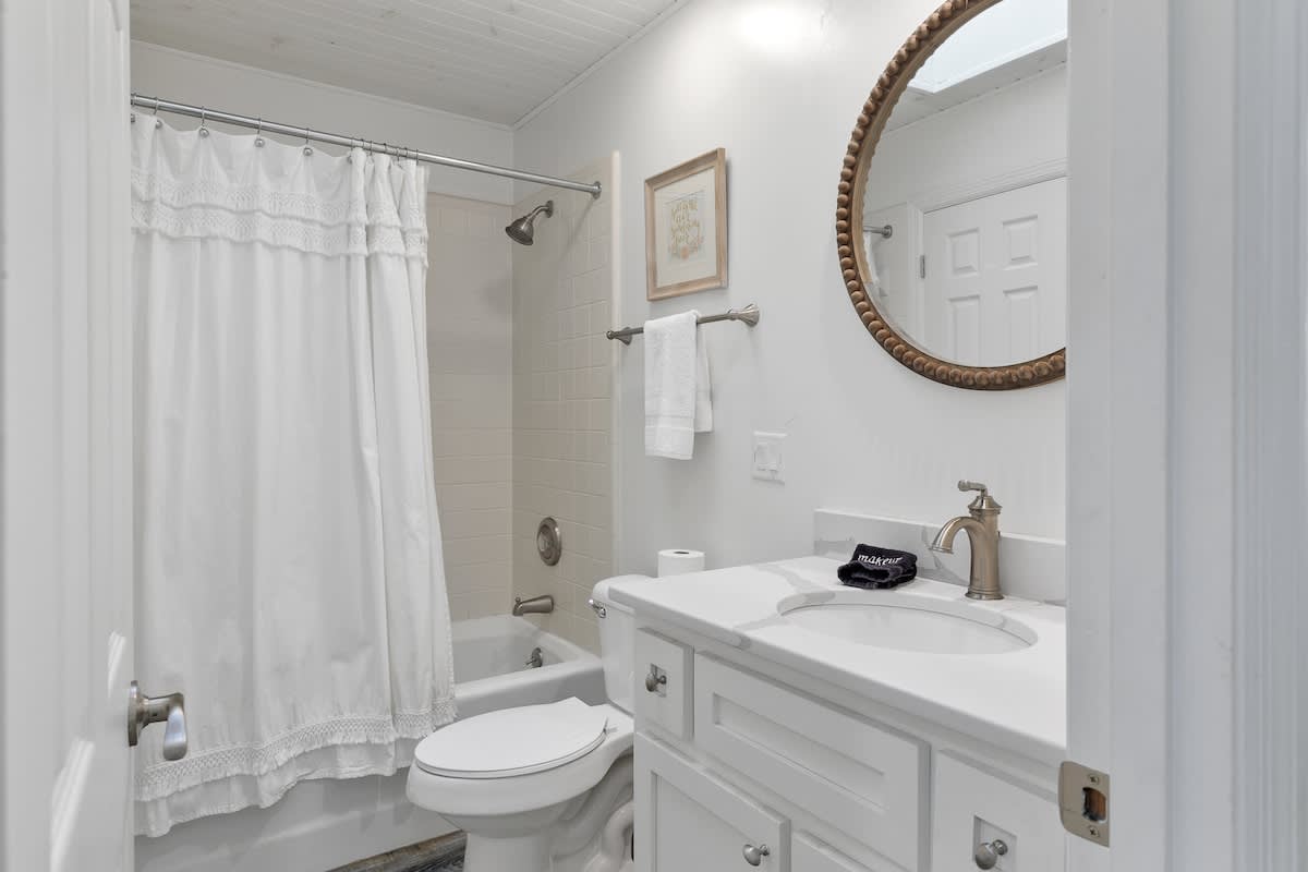 Shared Hall Bath