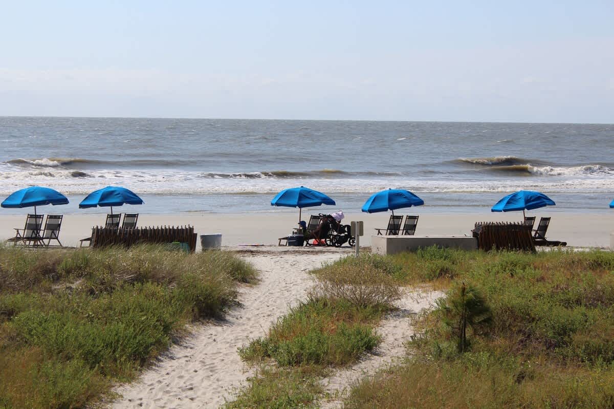 Direct Oceanfront Beachwalk