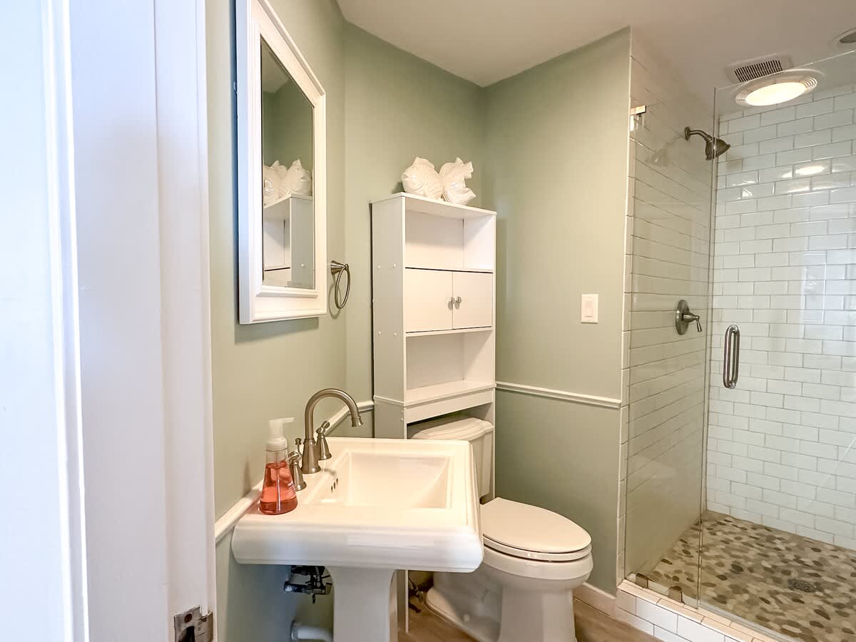 Guest Bathroom
