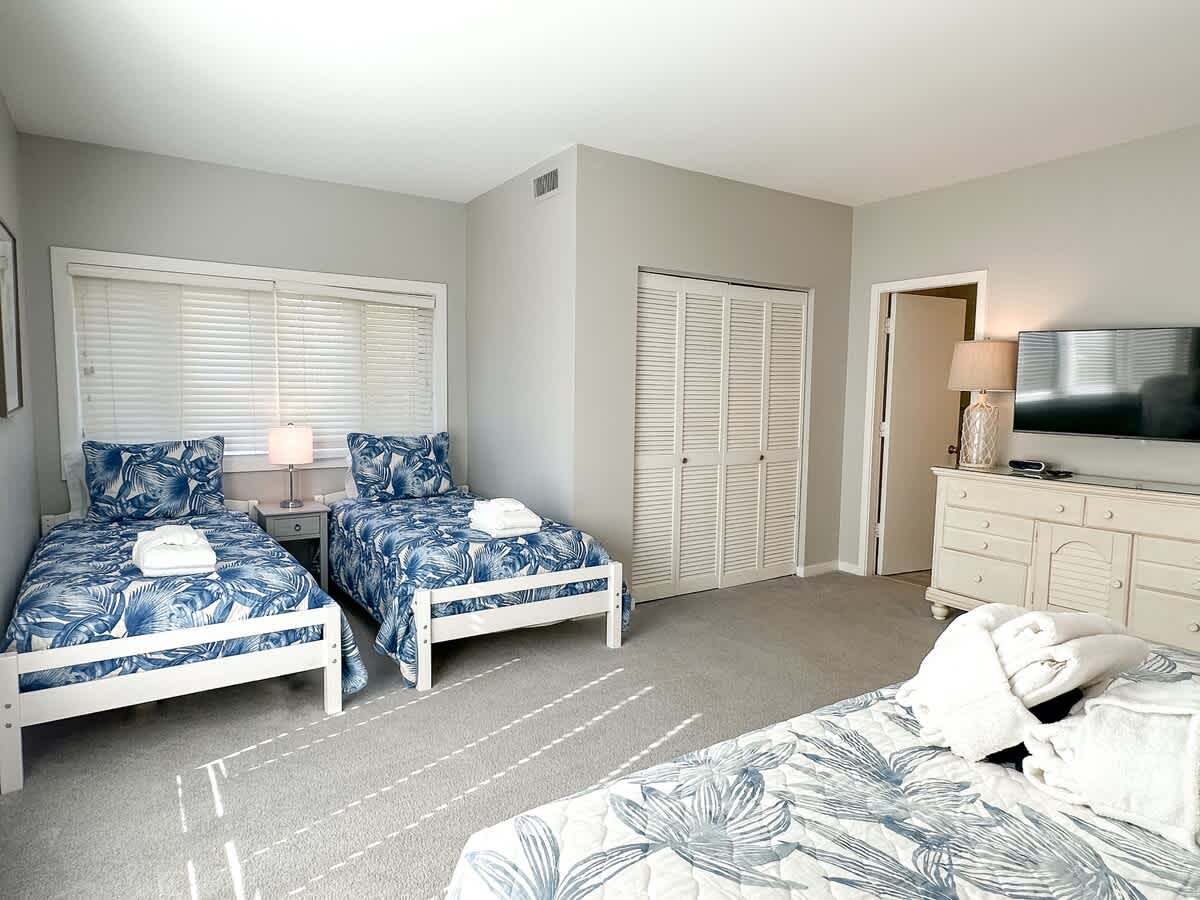 King and Double Twin Suite