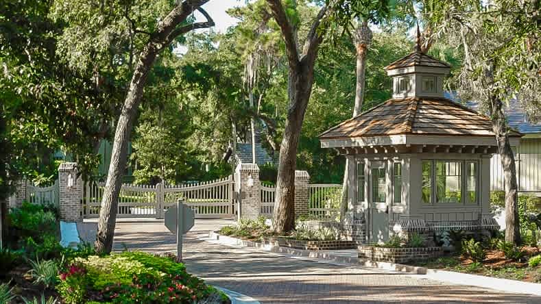 Turlle Lane Gate House within Sea Pines Resort