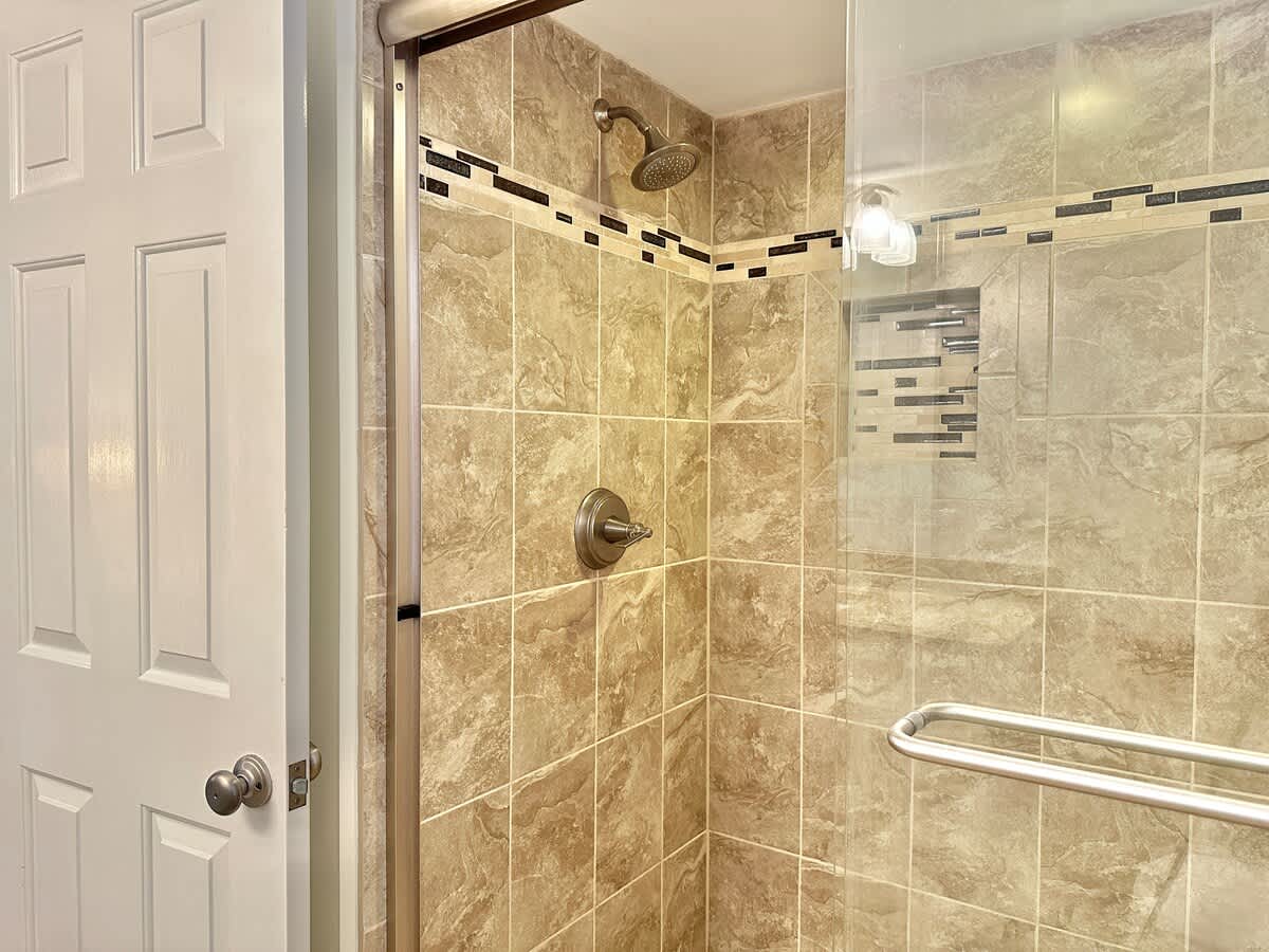 Primary Suite Bathroom