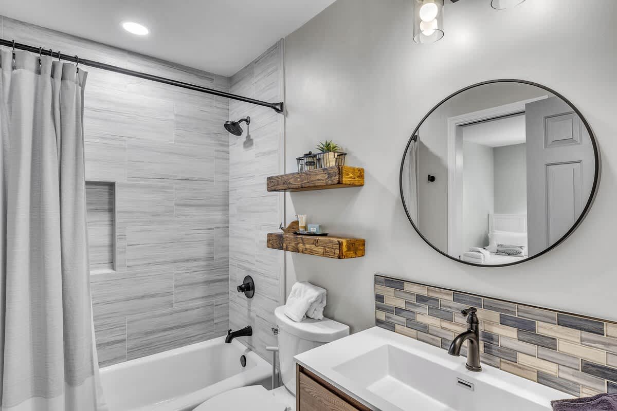 Guest Bathroom