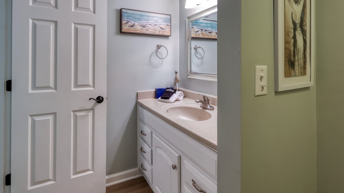 Guest Bathroom