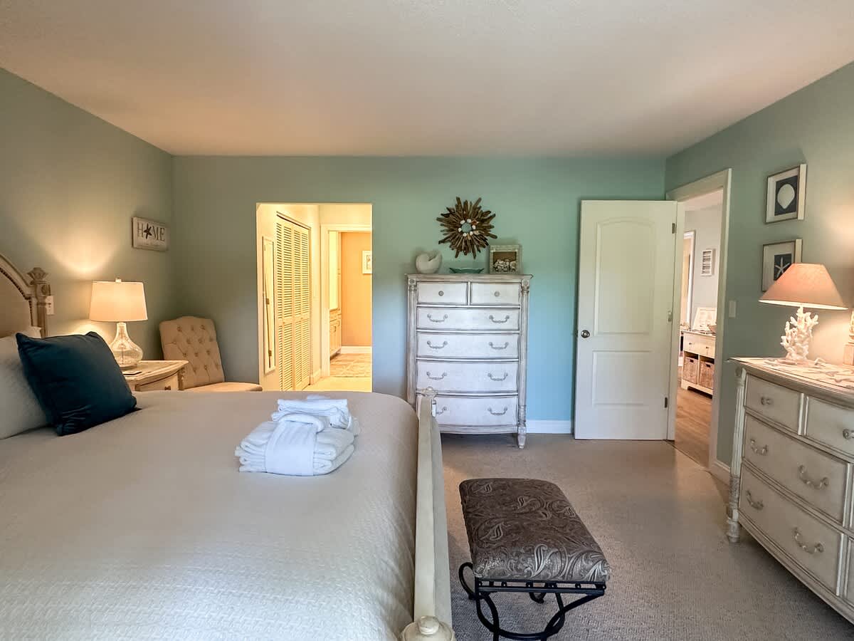 Downstairs Primary Suite