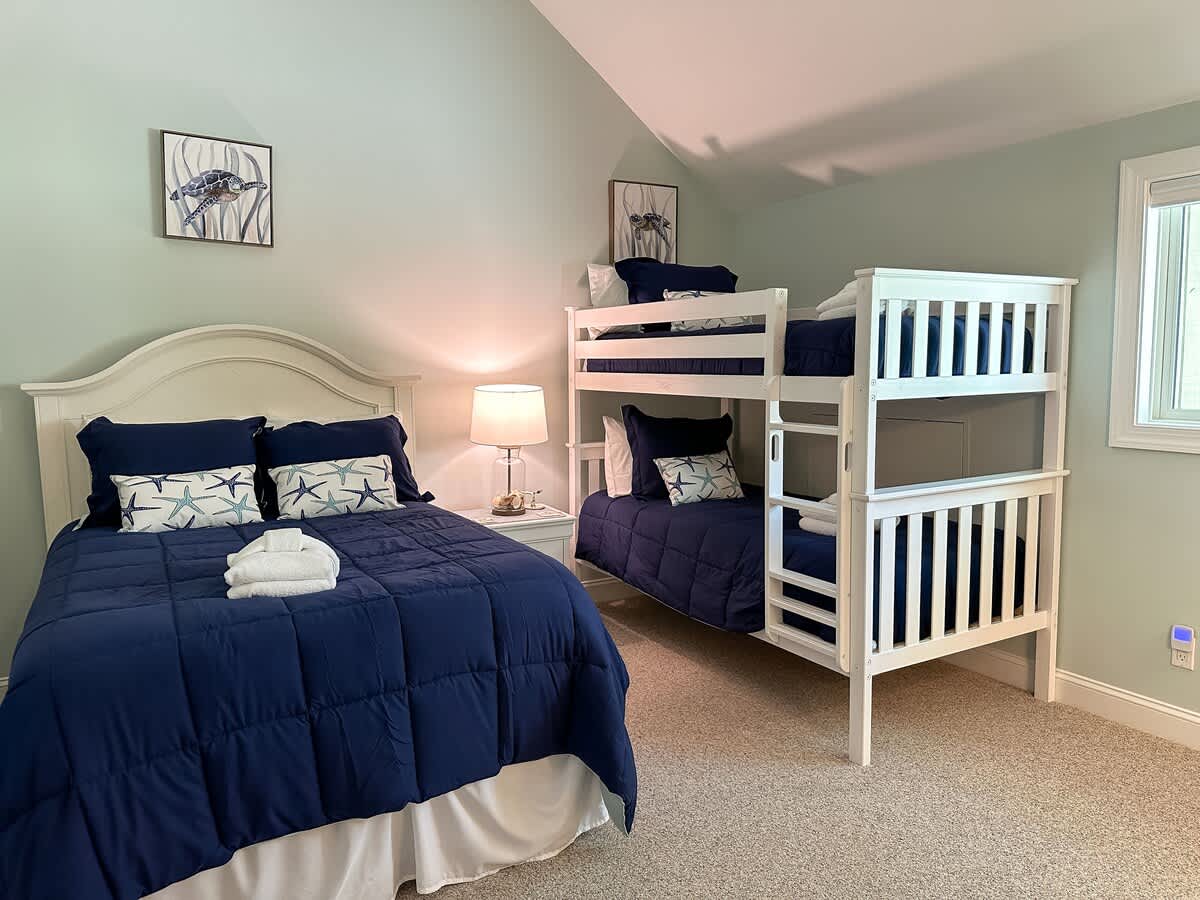 Upstairs Queen and Twin Bunk Room