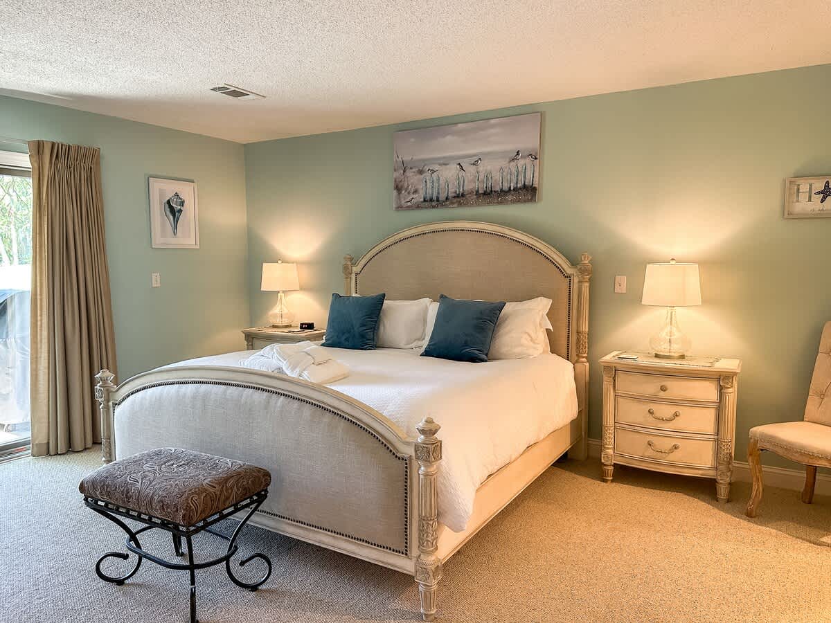 Downstairs Primary Suite