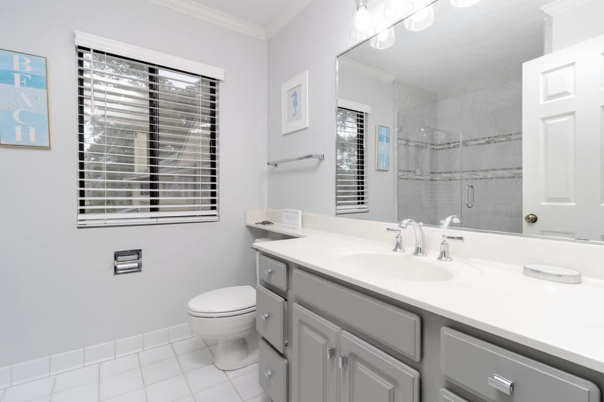 Primary King Suite Bathroom