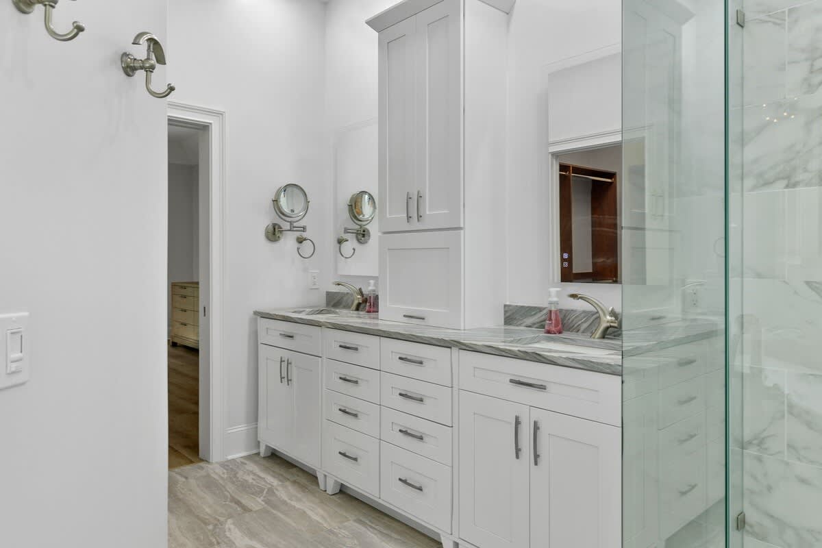 Primary Suite Bathroom